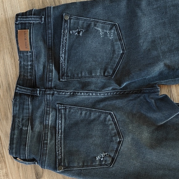 EUC Plaid Patch Skinny Jeans - Picture 6 of 7